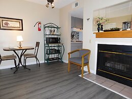 Laurel Inn Condominium