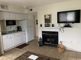 Laurel Inn Condominium