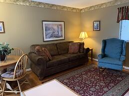 Laurel Inn Condominium