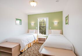 Berkley Lake Townhomes