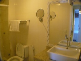 BÚZIOS BEACH INTERNACIONAL RESIDENCE SERVICE