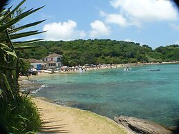 BÚZIOS BEACH INTERNACIONAL RESIDENCE SERVICE