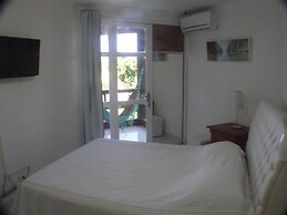 BÚZIOS BEACH INTERNACIONAL RESIDENCE SERVICE