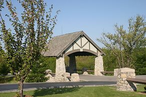 StoneBridge Resort