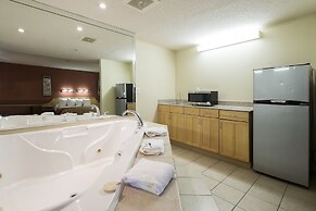 Red Roof Inn & Suites Philadelphia - Bellmawr