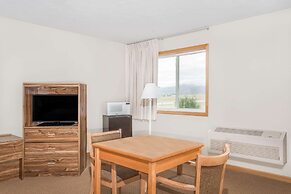 Super 8 by Wyndham Driggs