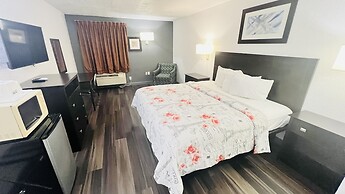 Pinckeyville Inn and Suites