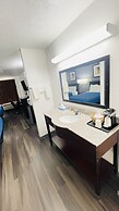 Pinckeyville Inn and Suites