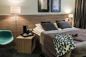 The Brothers Karamazov Hotel