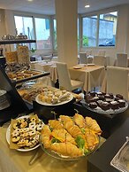 Hotel Monti