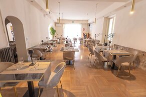 Hotel Monti
