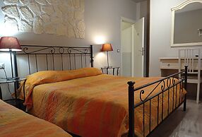 Hotel Monti