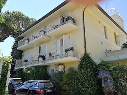 JR Resort Logos Forte dei Marmi