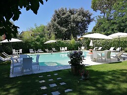 JR Resort Logos Forte dei Marmi