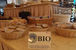 JR Resort Logos Forte dei Marmi