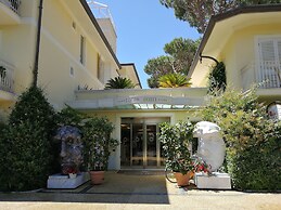 JR Resort Logos Forte dei Marmi