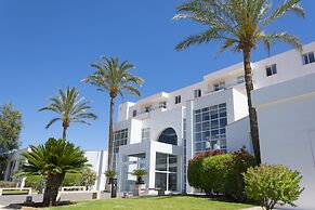 Protur Vista Badía Aparthotel