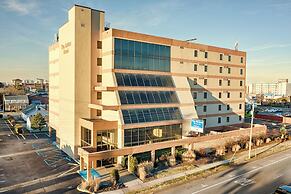 The Atrium Resort, Virginia Beach by Vacatia