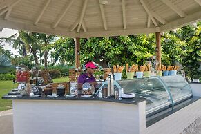 Ocean Blue & Sand Beach Resort - All Inclusive