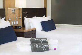 Ocean Blue & Sand Beach Resort - All Inclusive