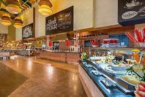 Ocean Blue & Sand Beach Resort - All Inclusive