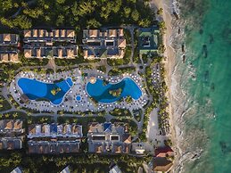 Ocean Blue & Sand Beach Resort - All Inclusive