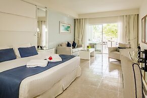 Ocean Blue & Sand Beach Resort - All Inclusive