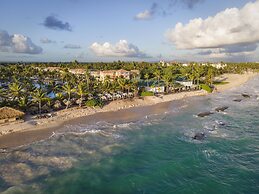 Ocean Blue & Sand Beach Resort - All Inclusive