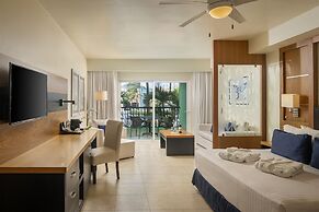 Ocean Blue & Sand Beach Resort - All Inclusive