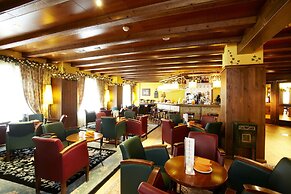 Ski Plaza Hotel & Wellness