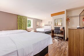 Econo Lodge Cherokee Near River Park