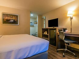 Econo Lodge Cherokee Near River Park