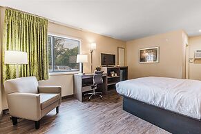 Econo Lodge Cherokee Near River Park