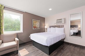 Econo Lodge Cherokee Near River Park