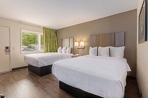 Econo Lodge Cherokee Near River Park