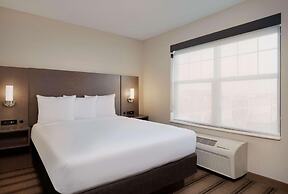 Country Inn & Suites by Radisson Albertville near Outlet Mall