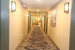 Red Carpet Inn Elmwood Park