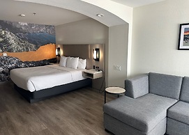 La Quinta Inn & Suites by Wyndham Albuquerque Midtown