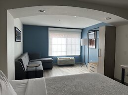 La Quinta Inn & Suites by Wyndham Albuquerque Midtown