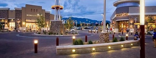 La Quinta Inn & Suites by Wyndham Albuquerque Midtown