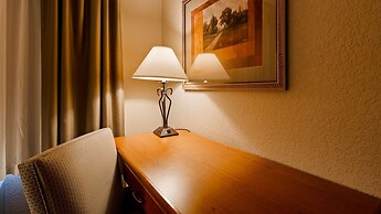 Best Western Plus Mid Nebraska Inn & Suites