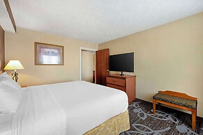 Best Western Plus Mid Nebraska Inn & Suites