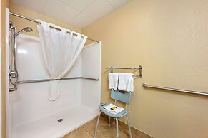 Best Western Plus Mid Nebraska Inn & Suites