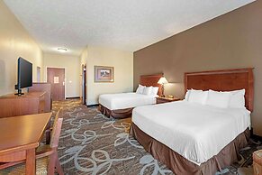 Best Western Plus Mid Nebraska Inn & Suites