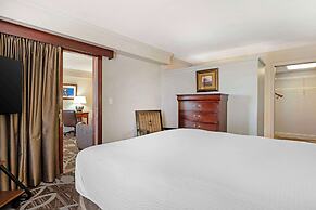 Best Western Plus Mid Nebraska Inn & Suites