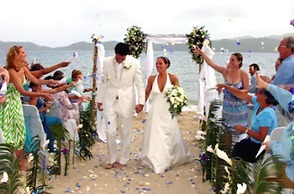 Fort Recovery Beachfront Villa & Suites Hotel