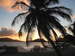 Fort Recovery Beachfront Villa & Suites Hotel