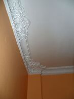 HappyGoLucky Hotel & Hostel