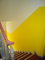 HappyGoLucky Hotel & Hostel