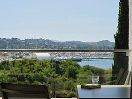 Kontokali Bay Resort & Spa